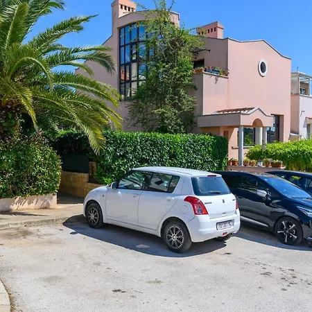 With Wifi - 20346 Pula